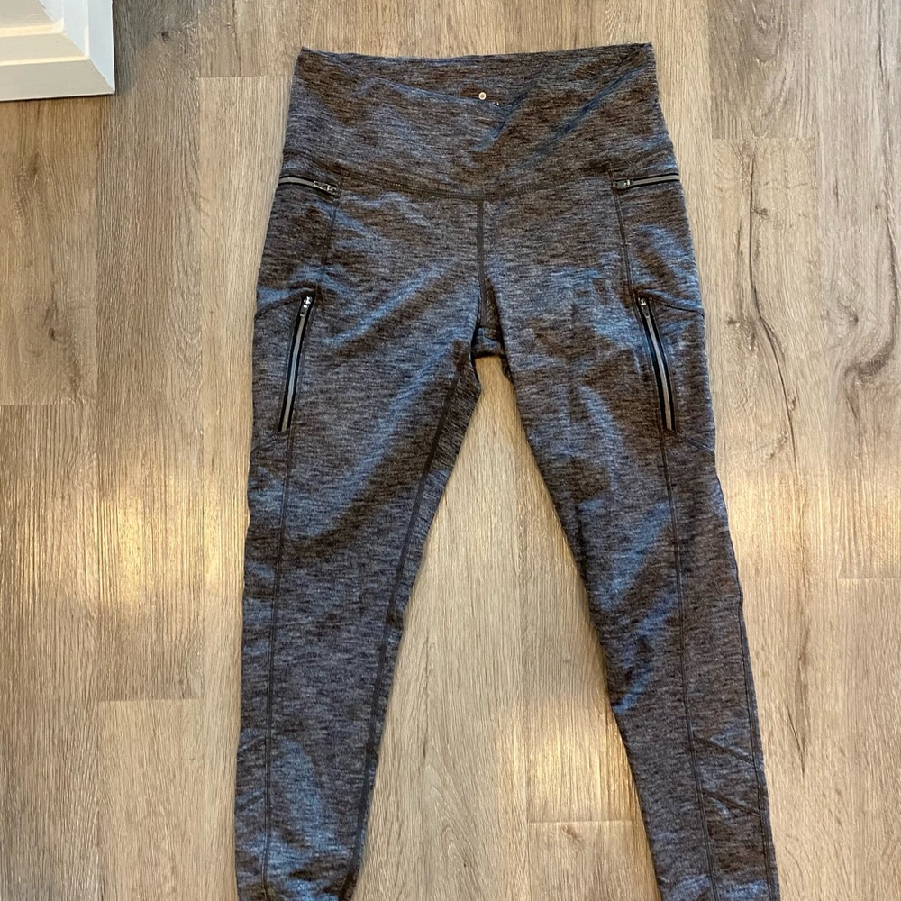 Athleta leggings size medium